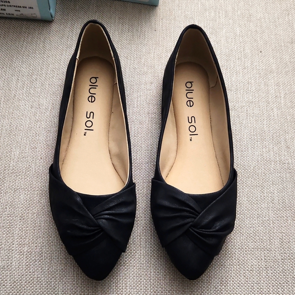 NEW Blue Sol Women's Black Distress Flats 6M